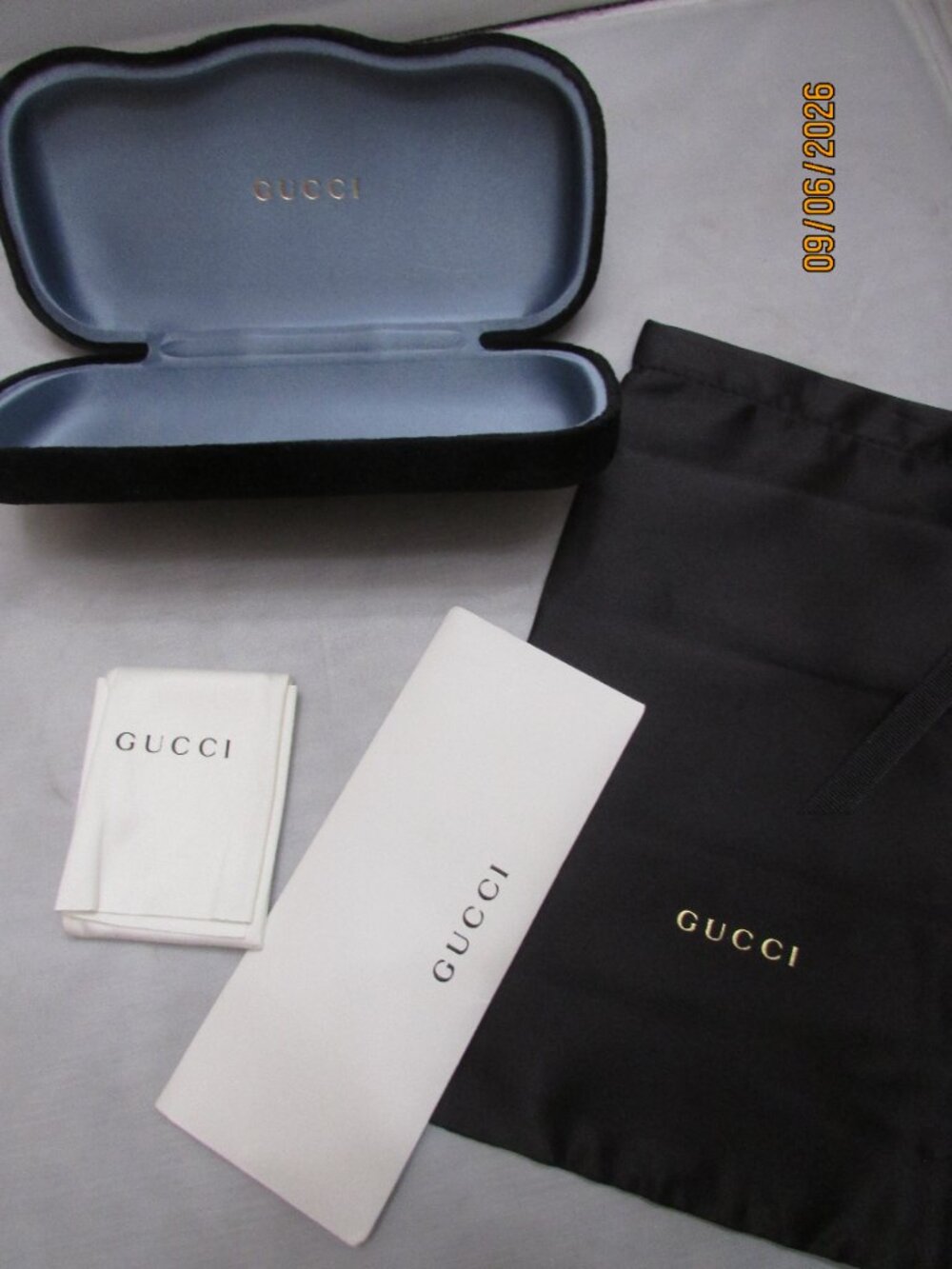 New Gucci Sunglasses Case Black Velvet Case with Cleaning Cloth COA (NO GLASSES)